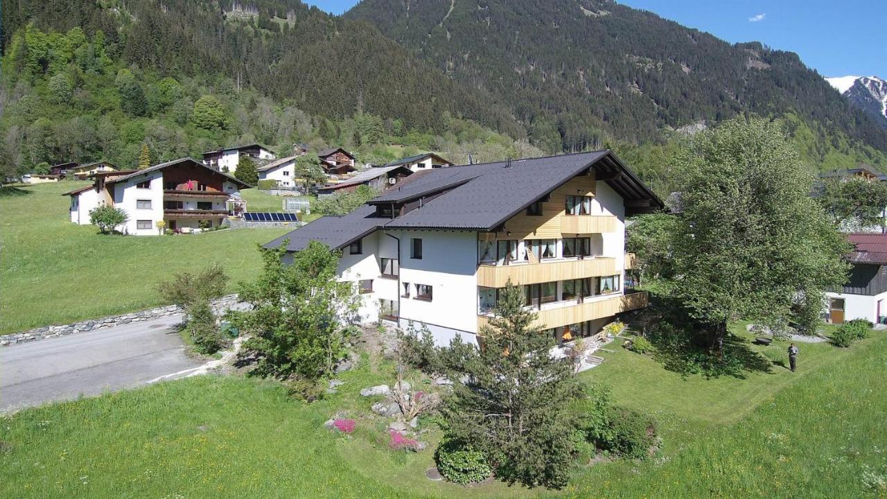 Haus Gant Daire Sankt Gallenkirch Dış mekan fotoğraf